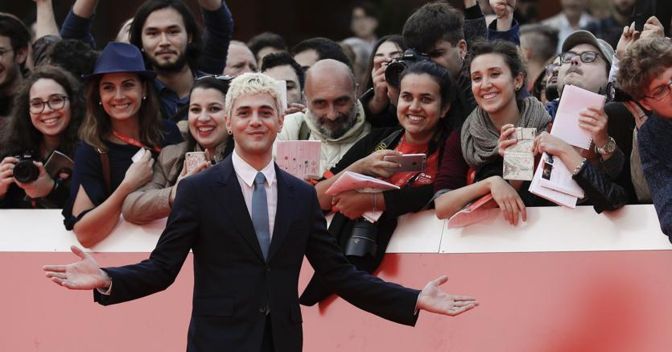 Xavier Dolan sul red carpet della Festa del cinema di Roma 