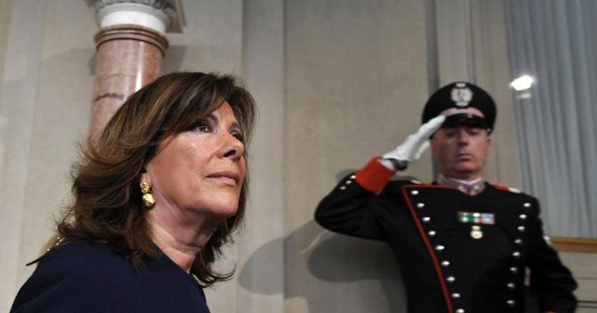 La presidente del Senato Maria Elisabetta Alberti Casellati dopo aver ricevuto il mandato esplorativo dal capo dello Stato Sergio Mattarella (foto Afp) 