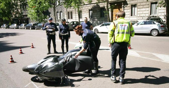 Fuga dopo incidente, si alla tenuità del fatto per chi non si accorge dell'urto (Fotogramma) 