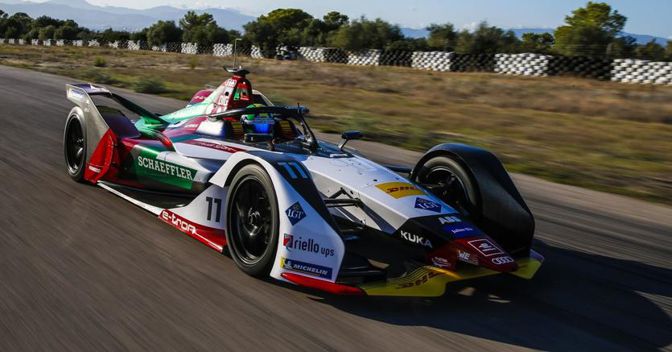 Il 15 dicembre inizia la quinta stagione del Campionato di Formula E con l'ingresso delle monoposto di Gen2 e gare su circuiti inediti. Nella foto la nuova Audi FE05  