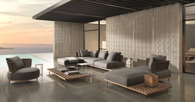 Un ampliamento del sistema Quadrado di Minotti. Disegnato da Marcio Kogan (Studio MK27), verrà presentato come novità al Salone 