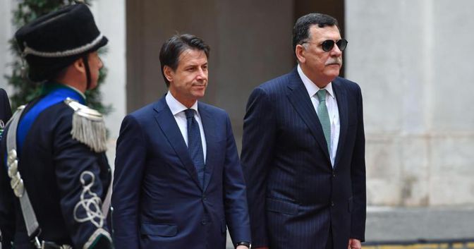 Incontro a Palazzo Chigi tra il presidente del Consiglio Giuseppe Conte e il presidente del Consiglio presidenziale del Governo di accordo nazionale della Libia, Fayez al Serraj (foto Ansa)  