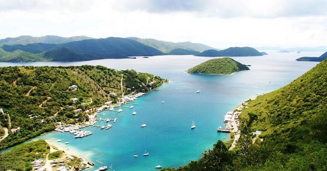 Veduta di Tortola (BVI Tourist Board) 
