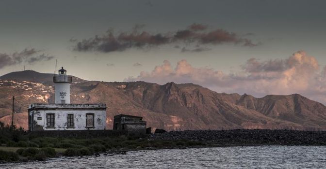  Salina. La più verde delle isole Eolie 