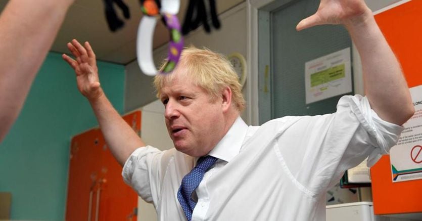 Scherzetto per Boris Johnson: 3 milioni di monetine al macero