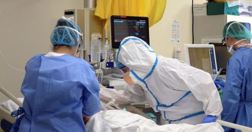 Coronavirus Italia, ultime notizie: 402 nuovi casi e 6 vittime thumbnail