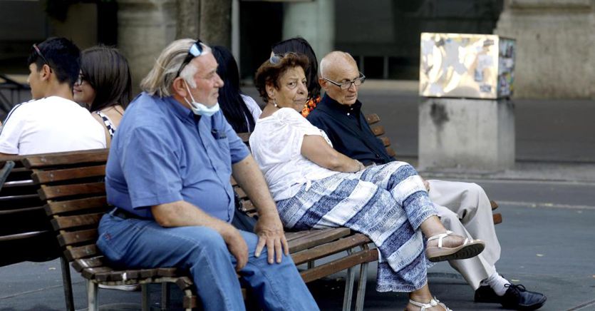 Coronavirus, ultime notizie in Italia: balzo dei nuovi casi (+384) per l’«effetto Mantova», 10 decessi thumbnail