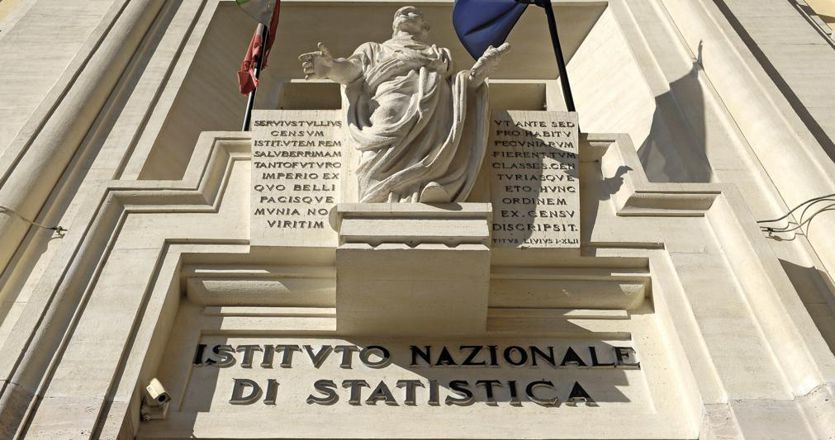 Istat, Il Pil Dell’Italia Cala Del 12,8% Nel Secondo Trimestre ...