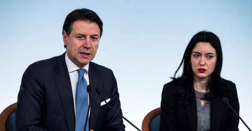 Riapertura scuole, Conte: serve sforzo collettivo, inevitabile qualche disagio thumbnail