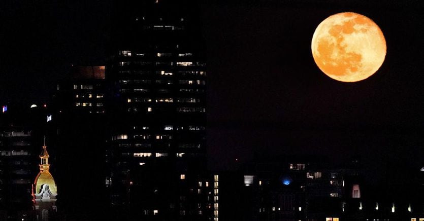 Con la crisi delle regole spazio a nuovi sogni, come è successo per la Luna