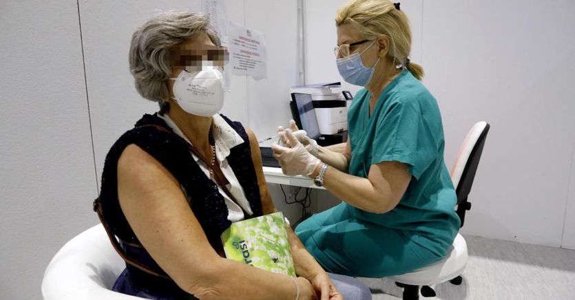 Coronavirus, neueste Nachrichten.  Deutschland, GB kehrt für indische Variante in Risikogebiete zurück.  Hoffe, ab dem 16. Mai werden die EU-Staaten die Quarantäne einstellen