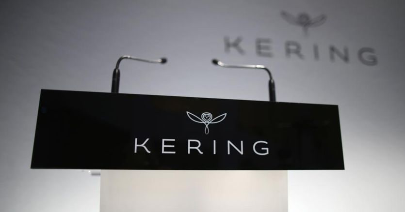 Kering Eyewear Acquires Manufacturing Company UNT