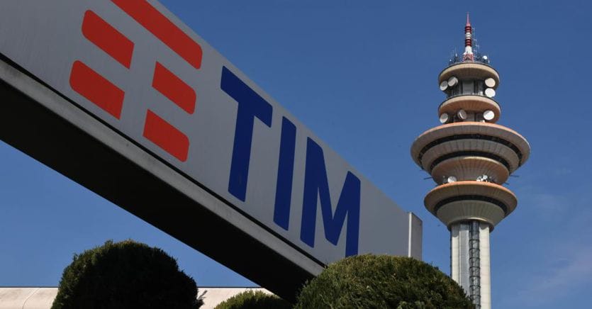 Tim, double blow in the Antitrust: stop the fine and clash with Sky