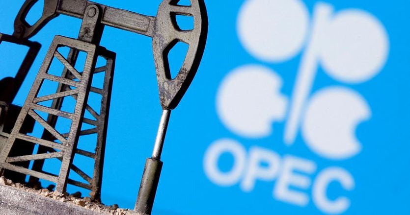 Oil at 80 dollars after OPEC, the price of gas rises again