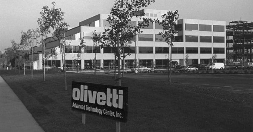 Το εργαστήριο Olivetti, ομορφιά και χρήσιμοι ταξιδιωτικοί σύντροφοι