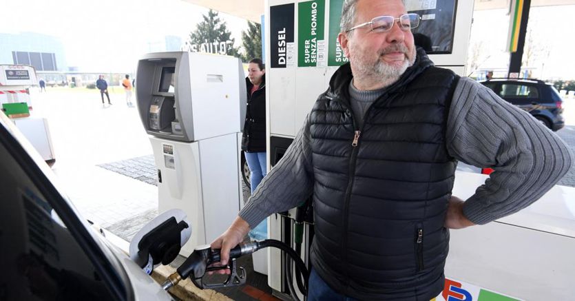 Sobre el gravamen del 55% del impuesto a la gasolina, su costo de producción es de 87 centavos por litro
