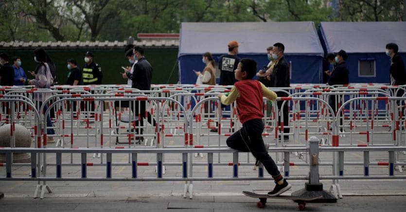 After Shanghai, Beijing: a comprehensive test to assess the severe closure