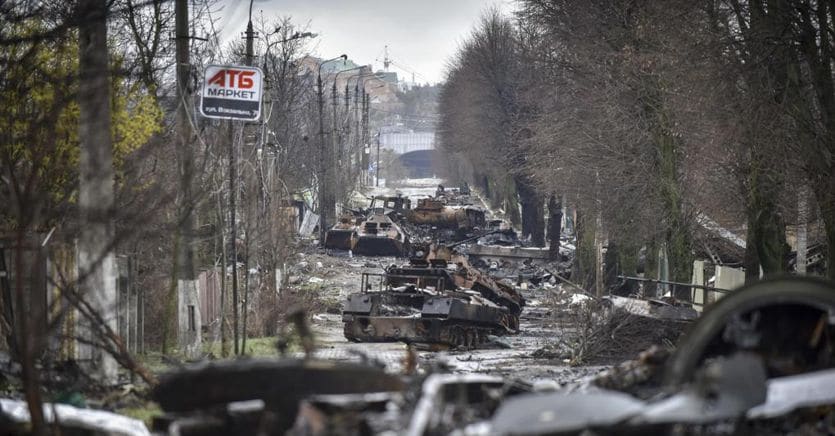 Les dernières nouvelles de l’Ukraine.  Kuleba : « Bucha c’est la pointe du glacier, c’est pire à Marioupol ».  Les Russes préparent une attaque contre Kharkov