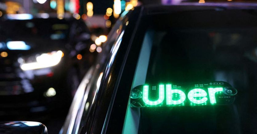 «Uber-files» rivelano lobby sui governi, «coinvolto Macron»