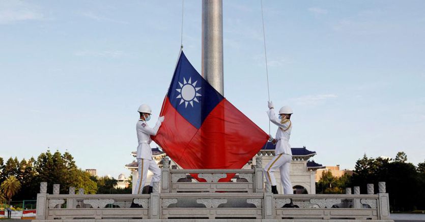 Taiwan: 5 ships and 30 Chinese planes were spotted around the island.  New exercises after the visit of the American delegation