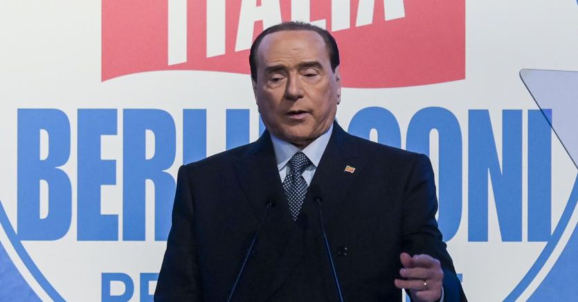 Berlusconi: con ok presidenzialismo, via Mattarella e voto. Letta: è destra pericolosa