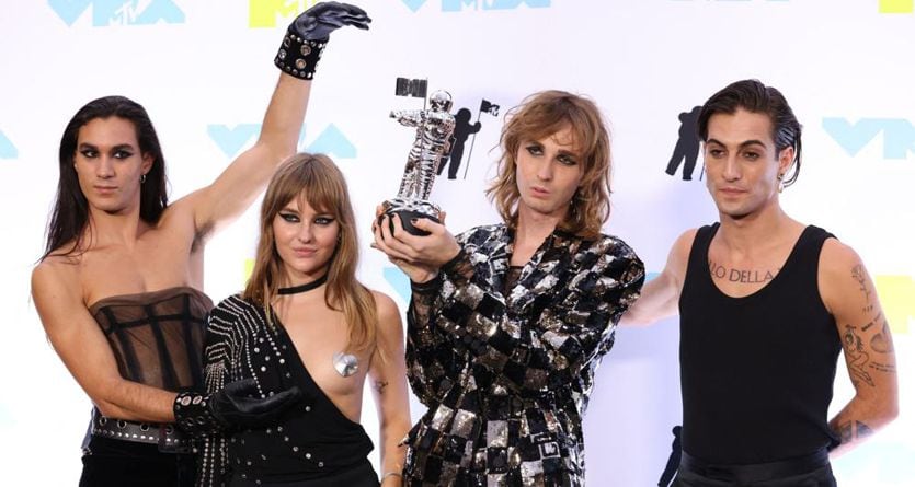 Mtv Awards, Måneskin nella storia: vincono per il miglior video alternativo  - Il Sole 24 ORE