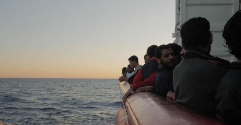 Migranti, tensioni tra Italia e Unione Europea.  Francia e Germania sono disposte ad accogliere alcuni profughi.  Niente Norvegia