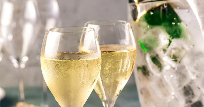 Sparkling wines, production close to one billion bottles and record exports