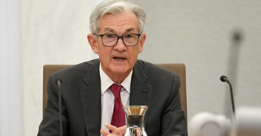 Fed raises interest rates by 50 basis points to 4.25%-4.50%, announces longer tightening
