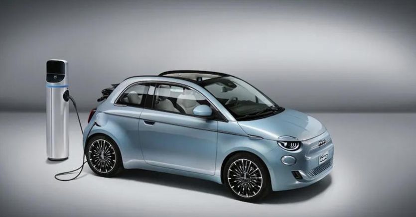 Fiat 500 elettrica, ecco la gamma degli accessori - Il Sole 24 ORE