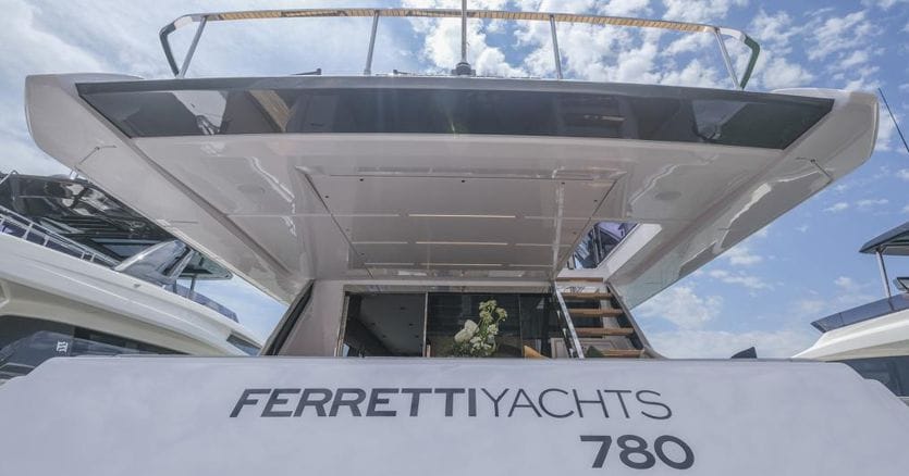 Ferretti, the results of the luxury yachts drag the prize over 3,500 euros