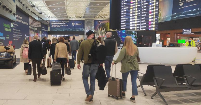 Airports, boom in small airports Passengers more than doubled