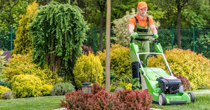 Gardening machines are down, competition with low-cost products weighs