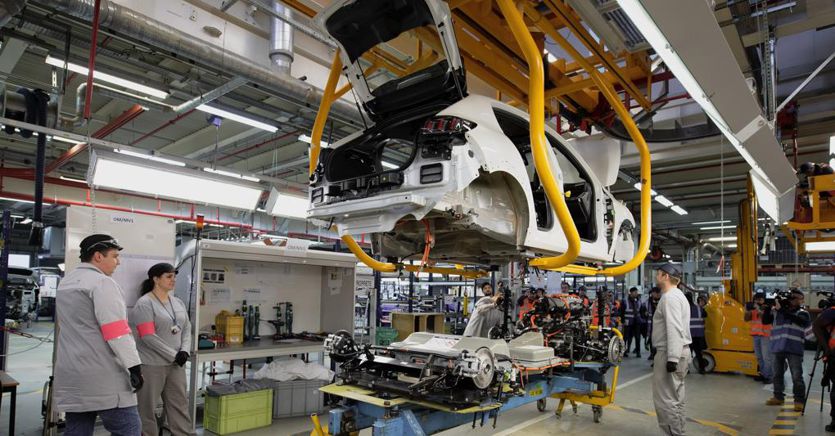 In January -2.1% production in the automotive sector, which reversed course