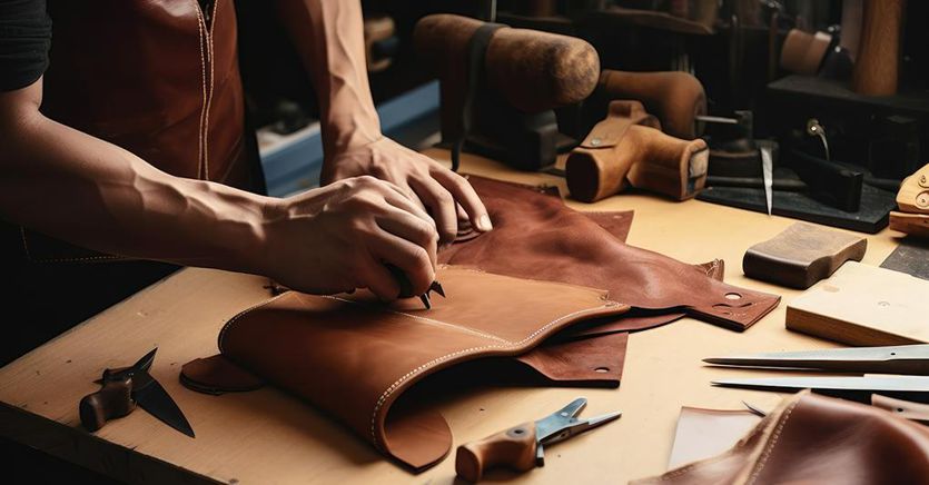 From Gucci to Prada, an overall increase of 200 euros for the 56,000 leather goods manufacturers