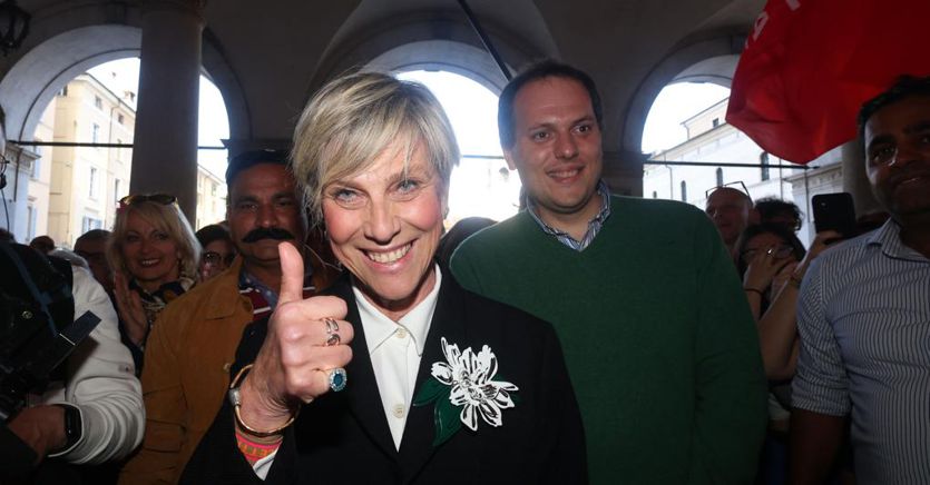 Who is Laura Castelletti, the first female mayor of Brescia (who takes over from Del Bono)