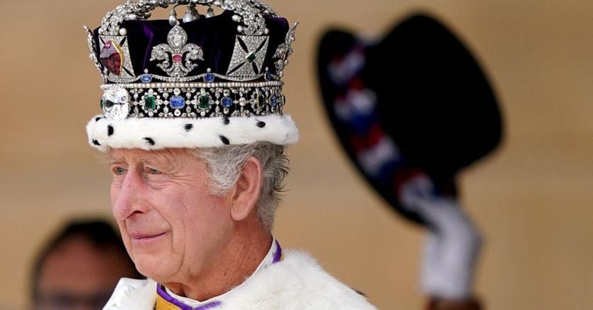 Charles III ist König von England, Camilla ist Königin
