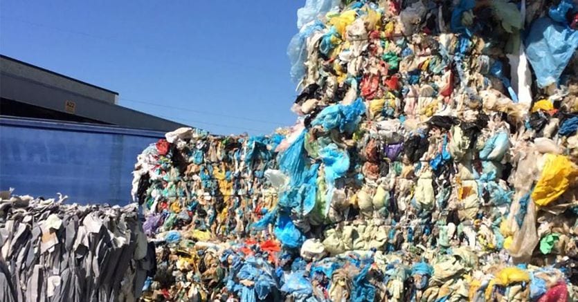 Plastic, the turnover of companies that recycle is growing: in 2022 +18%