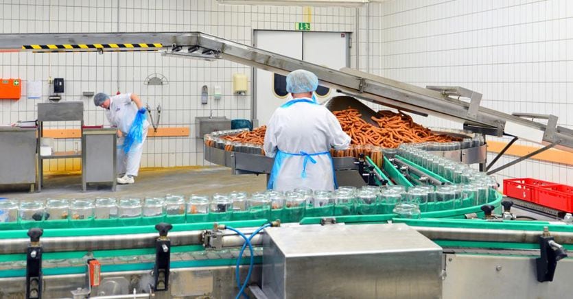 The alarm from cured meat factories: consumption drops by 2.1%, costs increase by 25%