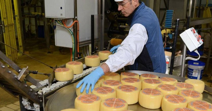 Is export going down?  Not for cheeses: in the last three months it grew by 3.9%