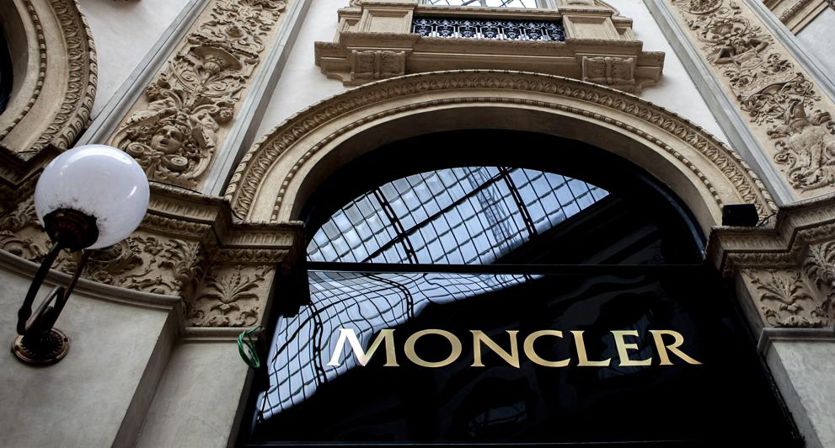 Il lusso europeo soffre dopo il Pil cinese, Moncler in rosso a Milano ...