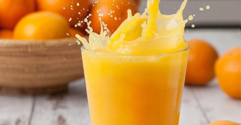 Succo d'arancia, la «tempesta perfetta» fa triplicare i prezzi in due anni  - Il Sole 24 ORE