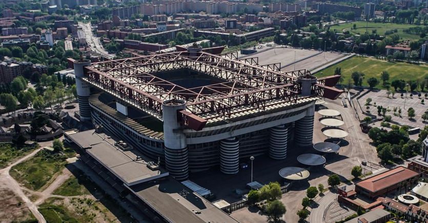 Buon compleanno, San Siro! Un futuro incerto per la gloriosa “Scala del calcio”