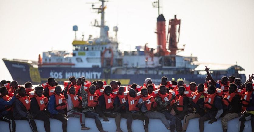 Ong, Berlino replica a Crosetto: salvare migranti è un dovere giuridico