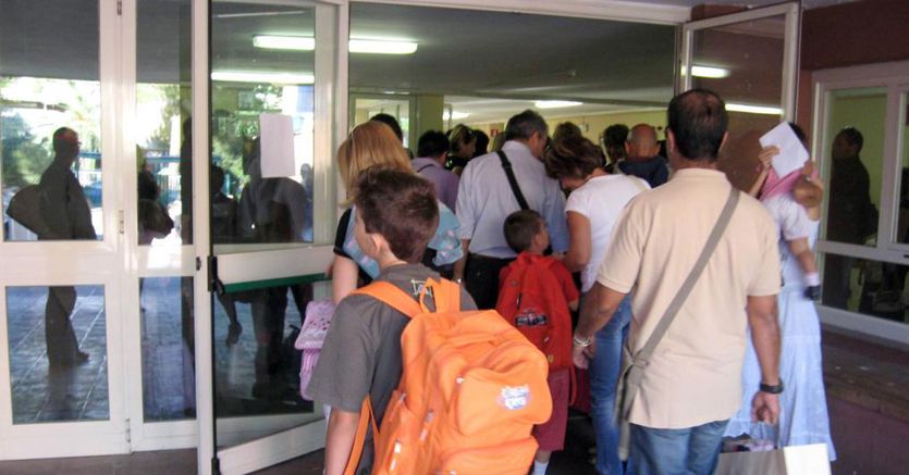 Scuola pubblica o privata? La più vicina favorisce le amicizie nel