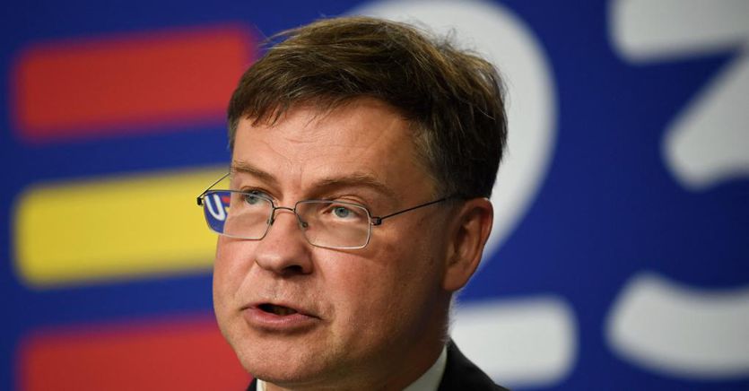 Dombrovskis en Chine : la mission sur le commerce, les investissements, les voitures