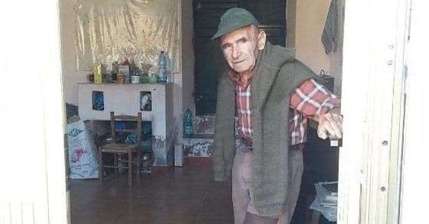 Addio a Ovidio Marras, il pastore sardo che ha detto no alle offerte degli  immobiliaristi a Capo Malfatano - Il Sole 24 ORE