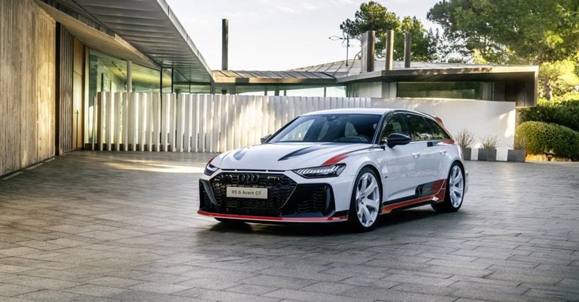 630馬力を誇るファミリーカーの装いをしたスーパーカー「RS6 Avant GT」
