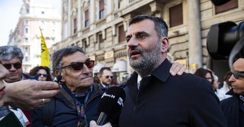 Bari in the square for Decaro, the Interior Ministry appoints the Commission