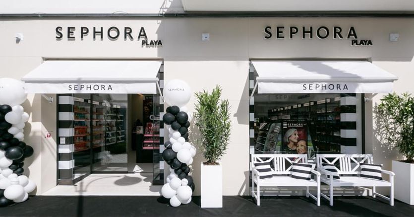 Sephora brings the new «Playa» store concept to Italy and opens in Forte dei Marmi